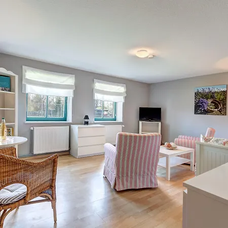 Alte Schnitterkate Apartman Lassan